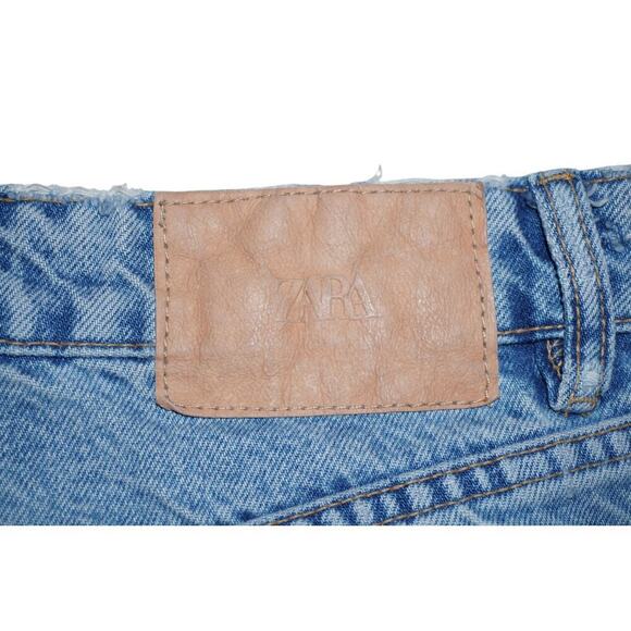 Zara High Rise Light Wash Mom Jeans – Size 8 (EUR 40, MEX 30) - Picture 7 of 7